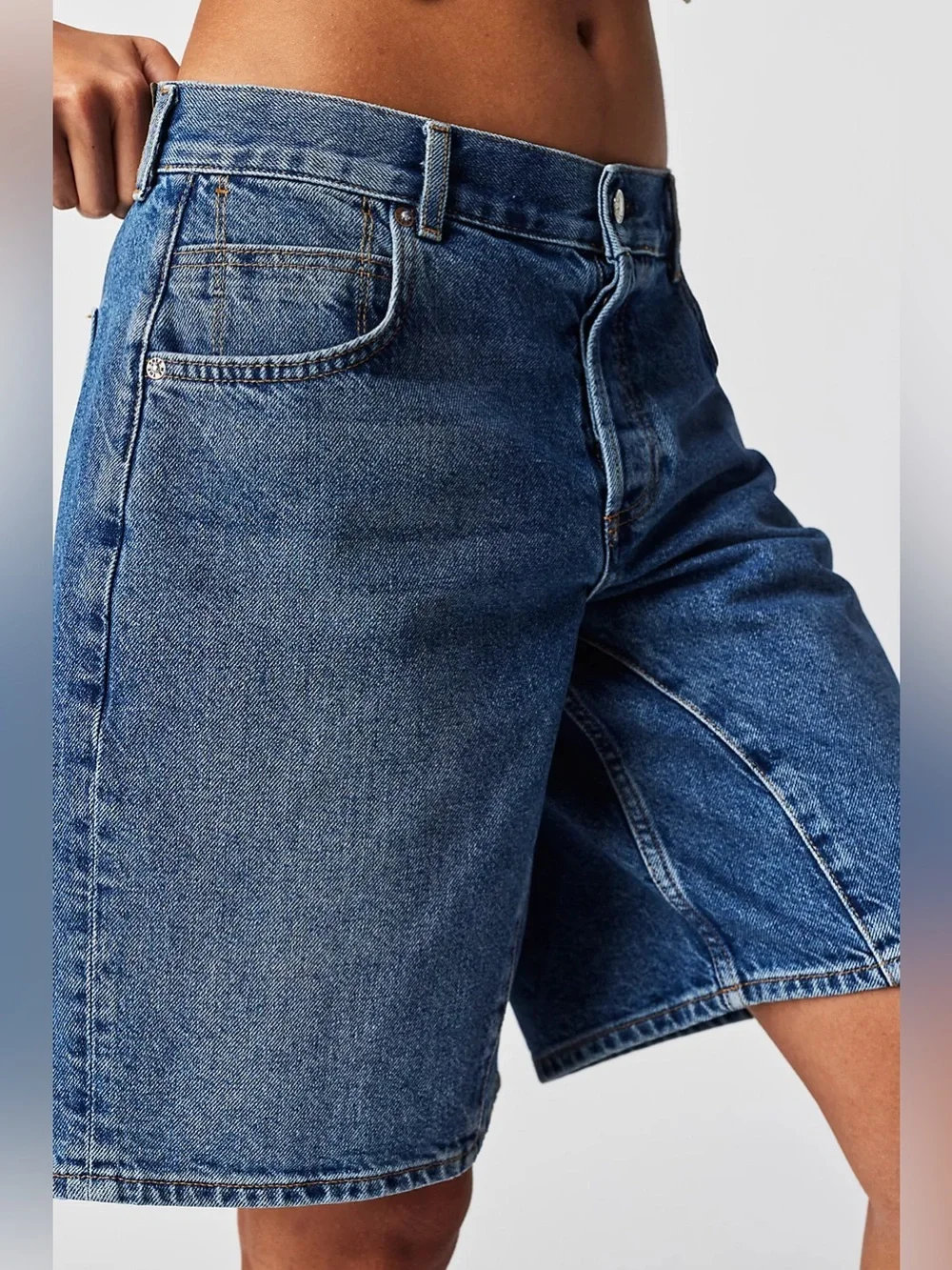 NWOT Free People CRVY Pasadena Mid Rise Long Shorts